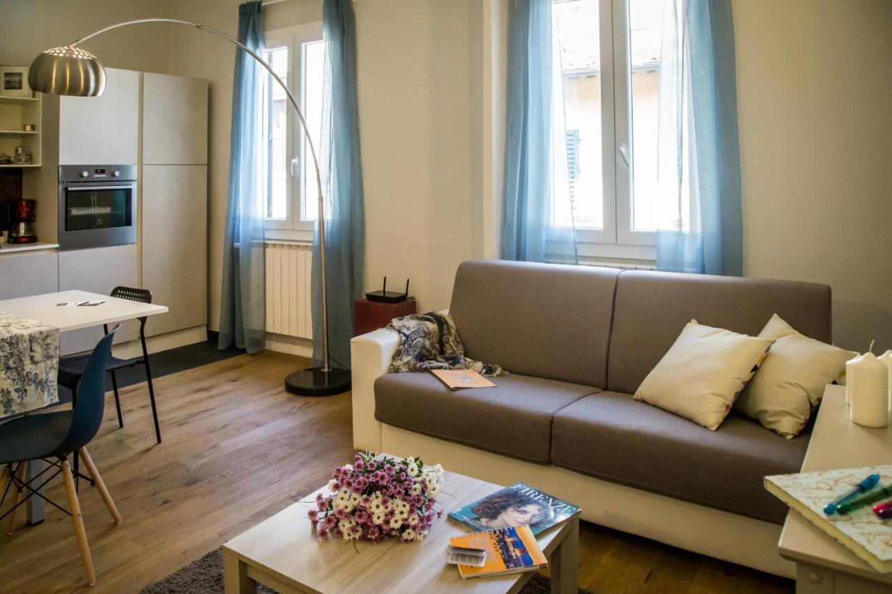 Acacia Firenze - Dalia Apartment Bagian luar foto