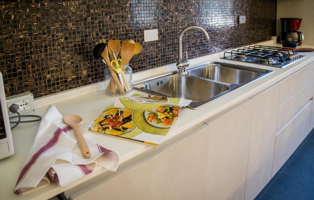 Acacia Firenze - Dalia Apartment Bagian luar foto